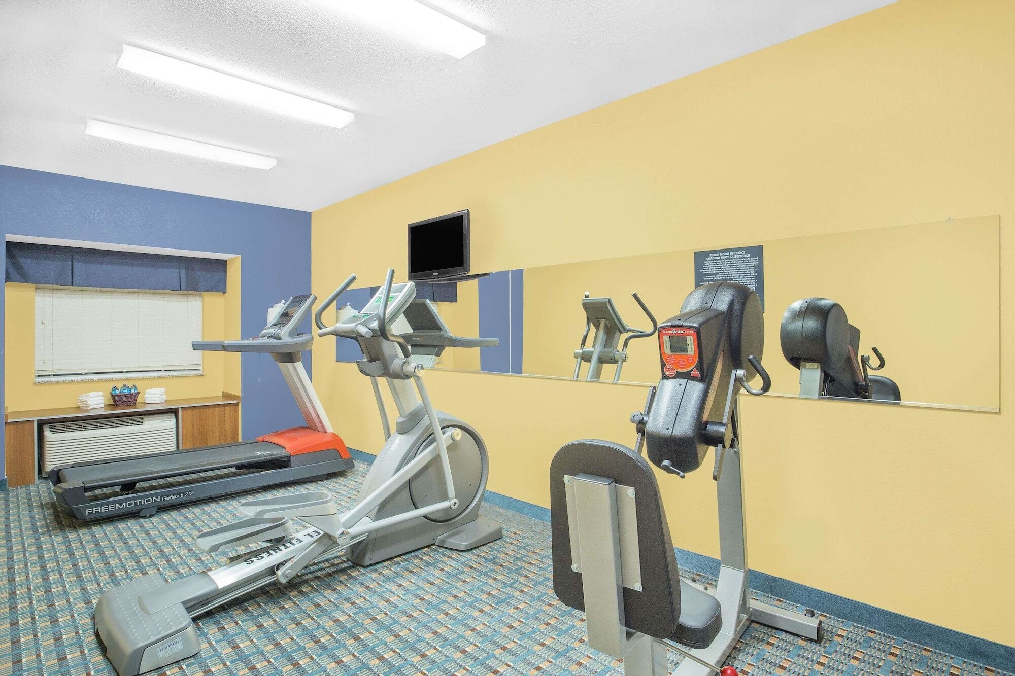Surestay Plus Hotel By Best Western Keyser Экстерьер фото