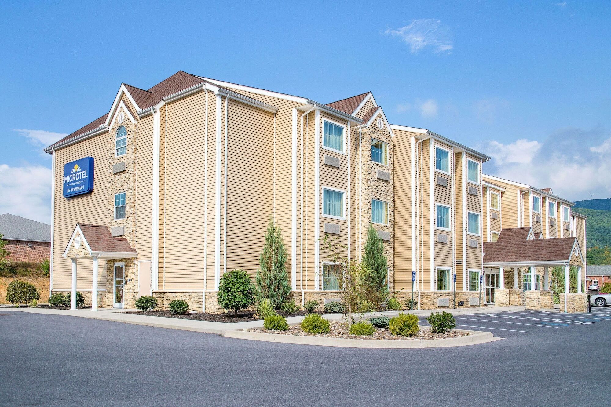 Surestay Plus Hotel By Best Western Keyser Экстерьер фото